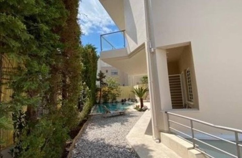 Vari-Voula-Vouliagmeni Villa | Elegant villa with pool in the Athens Riviera