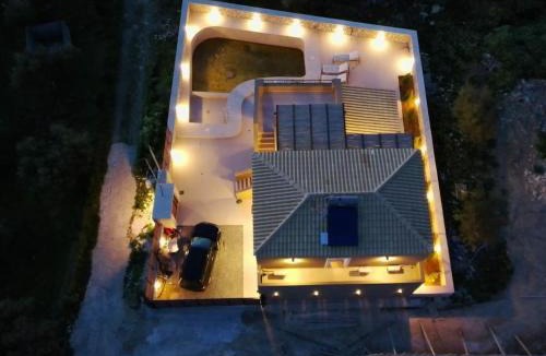 Skouloufia Villa | Elegant villa with sea view in Crete
