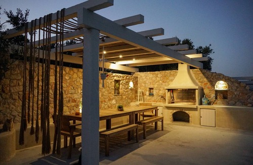 Agia Paraskevi Villa | Elia | Cycladic Three-Bedroom Villa with Private Pool and Sea View
