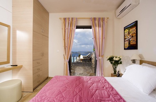 Agios Nikolaos Villa | Elounda Solfez Villa (3bdrm) Quality Time Re Invented!