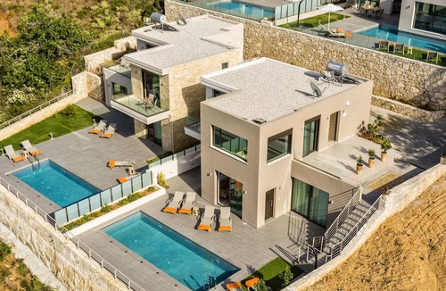 Kato Galatas Villa | Elvoria Villa I -Luxury close to the Sea!