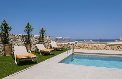Kato Galatas Villa | Elvoria Villa II - Luxury close to the Sea