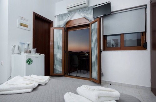 Falassarna House | En Plo Rooms