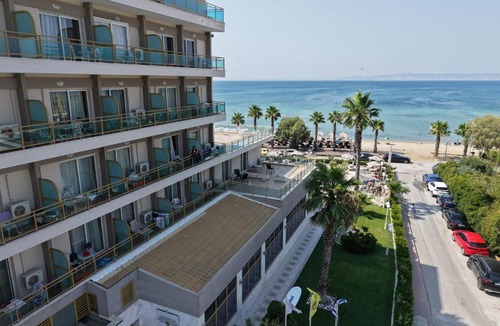 Agia Triada Hotel | EONA BEACH RESORT by Greek Pride