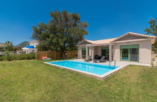 Agios Sostis Villa | Eora Bungalows