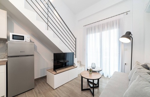 Ofrinion Villa | Erato - Two Bedroom Loft With Pool Access