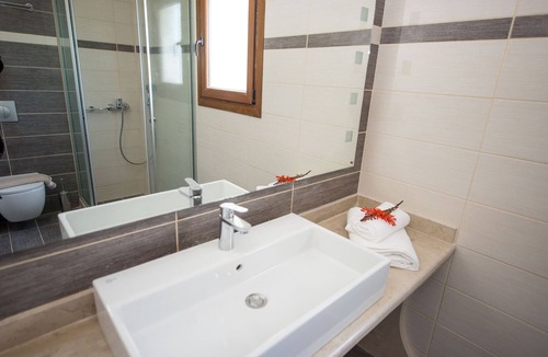 Erikousa Island House | Erikousa Palace Double Suite 20