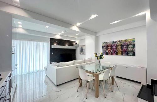 Ampelokipoi Apartment | Evilion Maisonette in Athens
