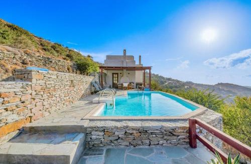 Kea House | Family house with a swimming pool 5 minutes from Ioulida