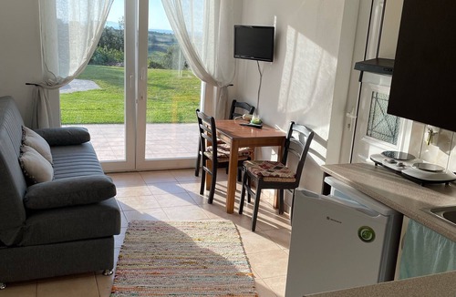 Rethymno House | Family-run Villa Cornelia - 3 separate apartments - tranquillity and sea views.
