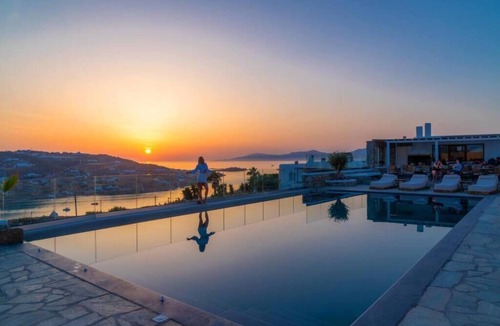 Glastros Apartment | Fantastic studio for 2 people with private