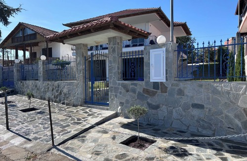 Makrigialos House | Fantastic vacation home right by the sea in Greece