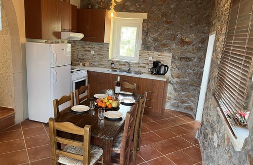 Kithira House | For a delightfully full of relaxing stay.