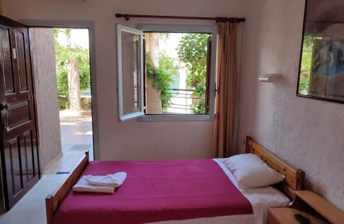 Agia Pelagia Hotel | Fotoula Studios