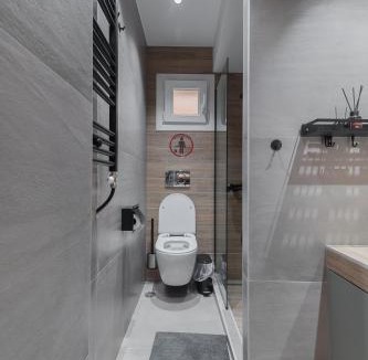 Kalamaria Apartment | Friendly Backyard