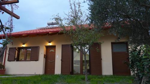 Tsakoi House | Fyllenia Country Home, Aridaia, Pozar Baths