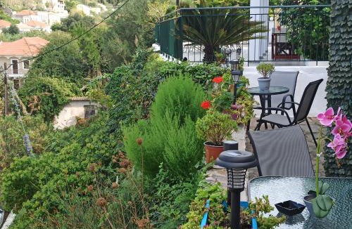 Frourion Apartment | Gardenia House