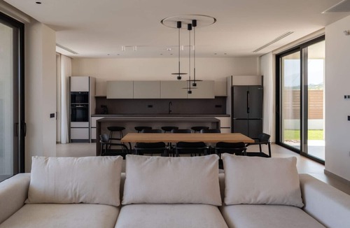 Maleme House | Gemini Villas Chania | Complex of 2 villas