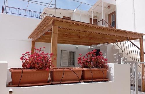 Kamilari Apartment | George's Country House