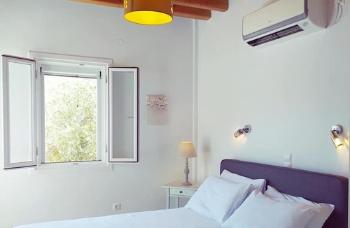 Vathi Apartment | George's Seaside Apartments Sifnos