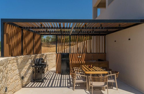 Prines Villa | Georgia Villa - With Private Heated Pool