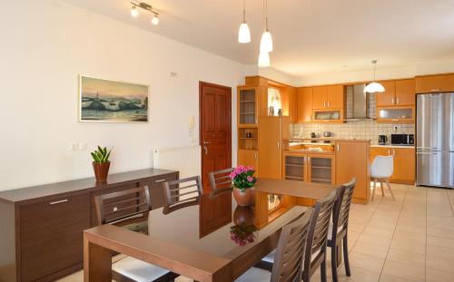 Agios Nikolaos House | Gi & Vi House