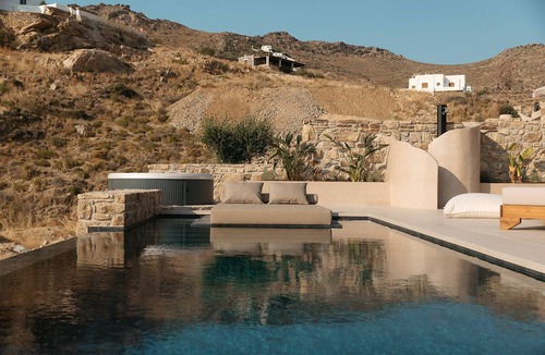 Naxos Town Villa | GkF Luxury Villas - 2 Bedroom Cave Villa