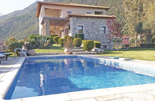 Skaloma House | Gorgeous Home In Skaloma Nafpaktos