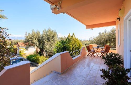 Katakali House | GrandVillle Cottage Escape with Breathtaking Views