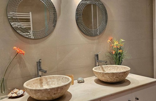 Lagonissi Condo | Guest apartment within a villa in Lagonissi