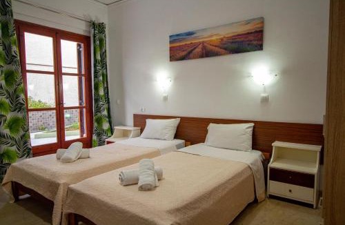 Acharavi Apartment | Harrys bar & apartments