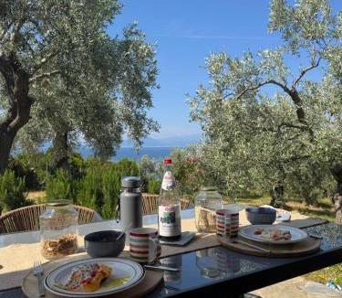Afissos House | Haus im Olivenhain direkt am Meer