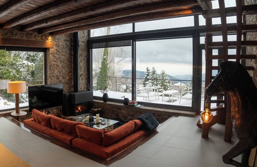 Mesaia Trikala Villa | Heartbeat Villa One, Heartbeat Mountain Escapes