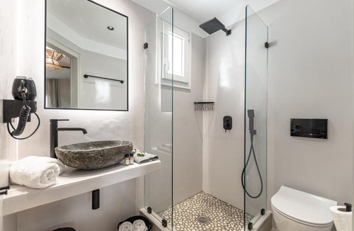 Old Town Naxos Apartment | Heavenly Suites & Studios