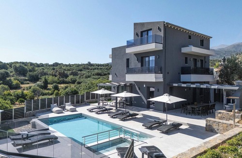 Mylopotamos Villa | Heliodora Villa, Premium Nature Living