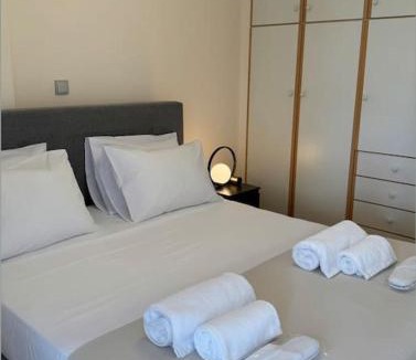 Filopappou Apartment | Hera House Entire APT next to the Acropolis