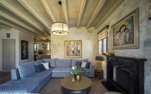 Episkopi Villa | Heraklion Twins House - Private Pool Retreat