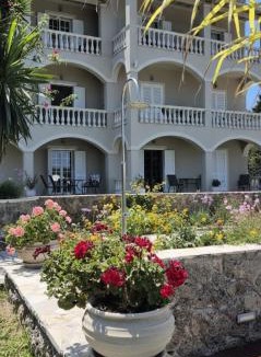 Gouvia Apartment | Hibiscus Suites - Ground Floor Suites 1 & 2