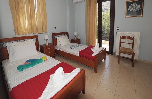 Amari House | Hidden Gem in Crete — Totally Private Villa for up to 9 Guests