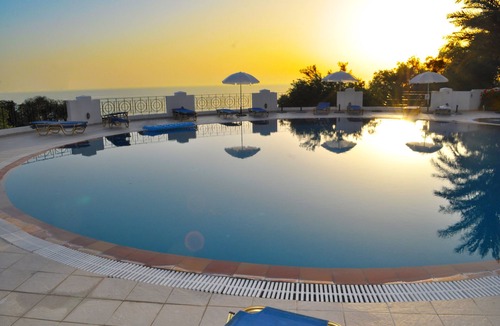 Agios Gordios Apartment | Holiday Apartments Maria with pool and Panorama View - Agios Gordios Beach