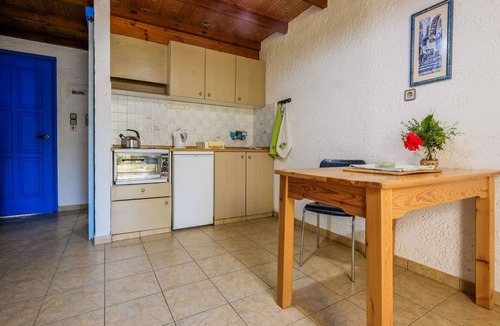 Kantanos-Selino House | Holiday Home in Greece near Seabeach