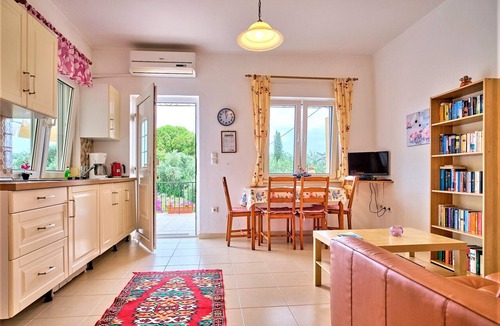 Agios Spyridon Corfu House | Holiday Home "Nora" with 2 Apartments and Shared Pool - Sea Breeze 2