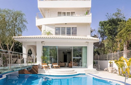 Glyfada House | Holiday Home Villa Stefani mit privatem Pool by Interhome