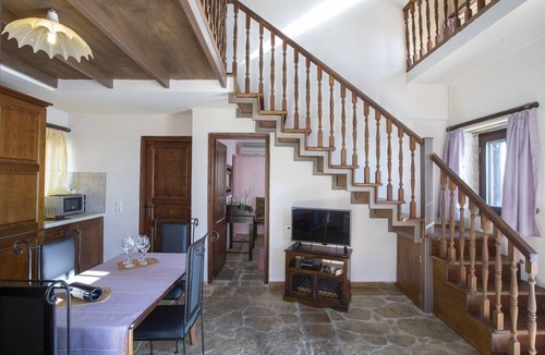 Lefkas House | Holiday House in Apollonii with Private Pool and Spectacular View