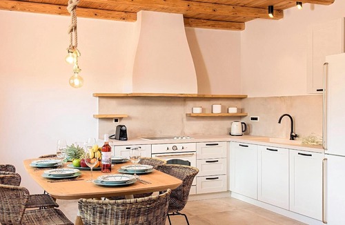 Kournas House | Holiday house Kourna for 1 - 8 persons with 3 bedrooms - Holiday house