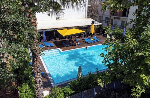 Loutra Ypatis Condo | Hotel Ena - Cozy Mountain View Suite with Pool