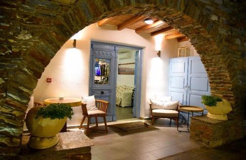 Kithnos Hotel | Hotel Messaria