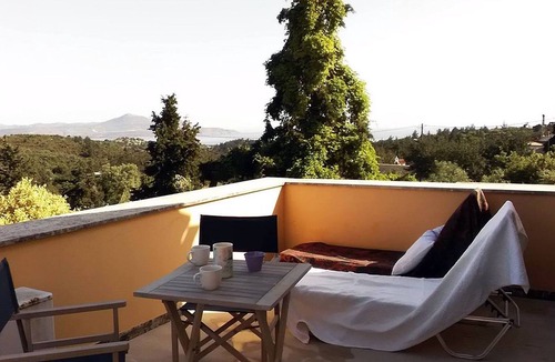 Douliana Condo | House in small village close to beaches