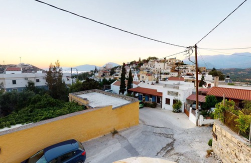 Kamilari House | House with a pool, terraces, ocean views, and views of the village—ideal for up to 6 people