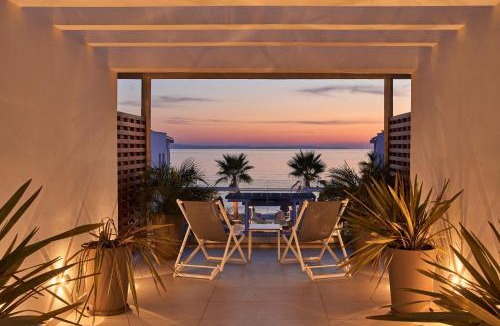 Potos Hotel | Icon Suites by the sea